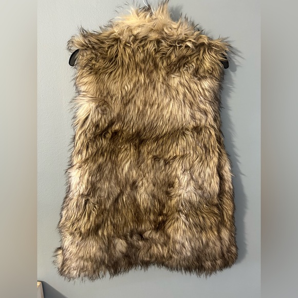 PPLA Faux Fur Vest Large with Pockets - Picture 5 of 6